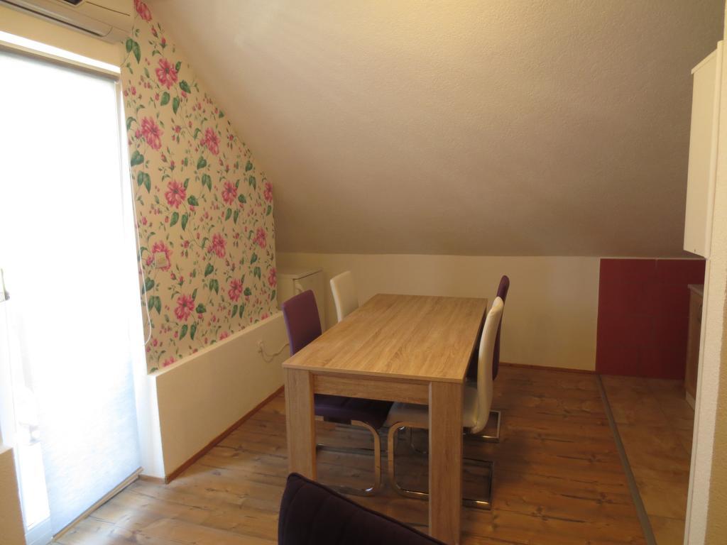 House Katja Hotel Jezerce Room photo