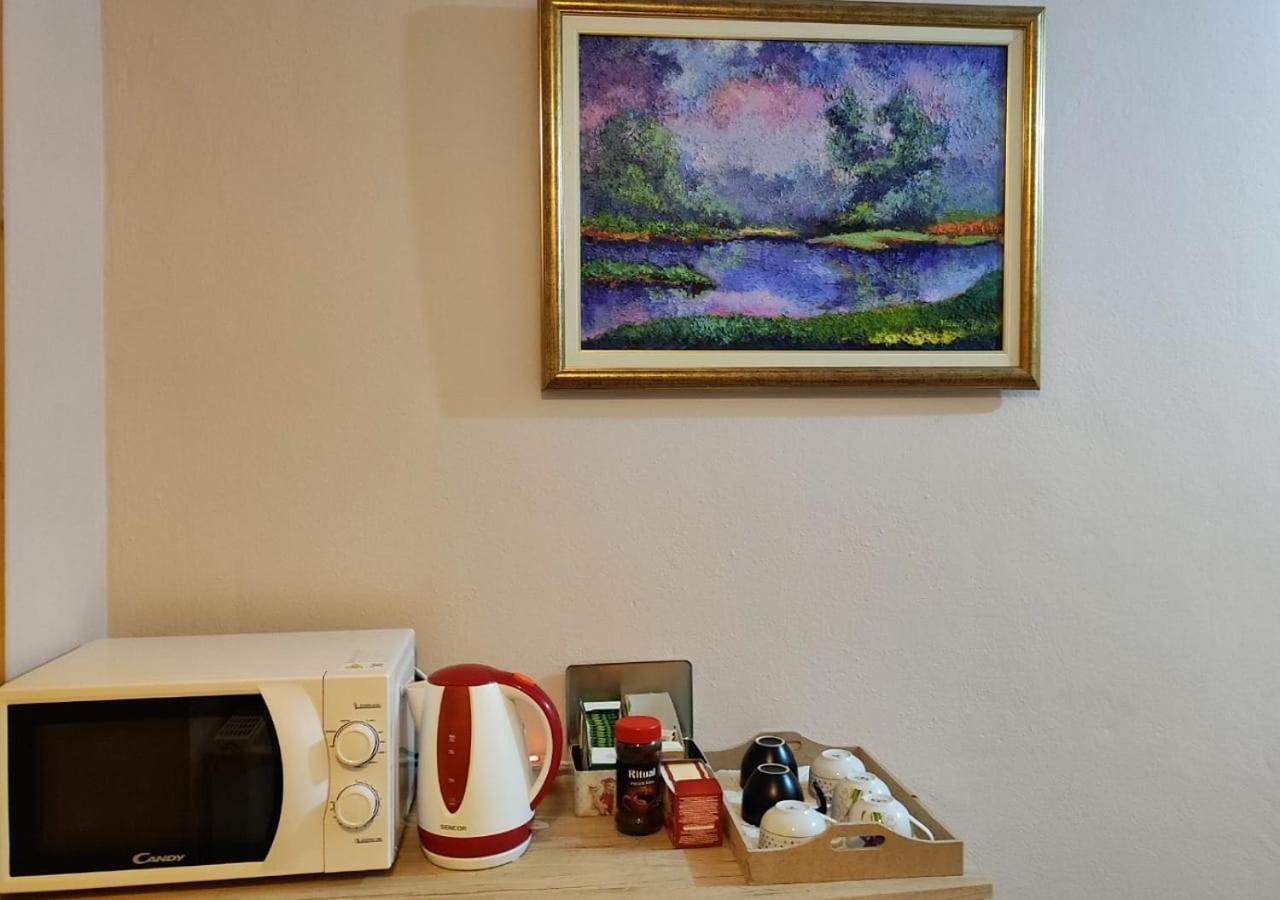 House Katja Hotel Jezerce Room photo